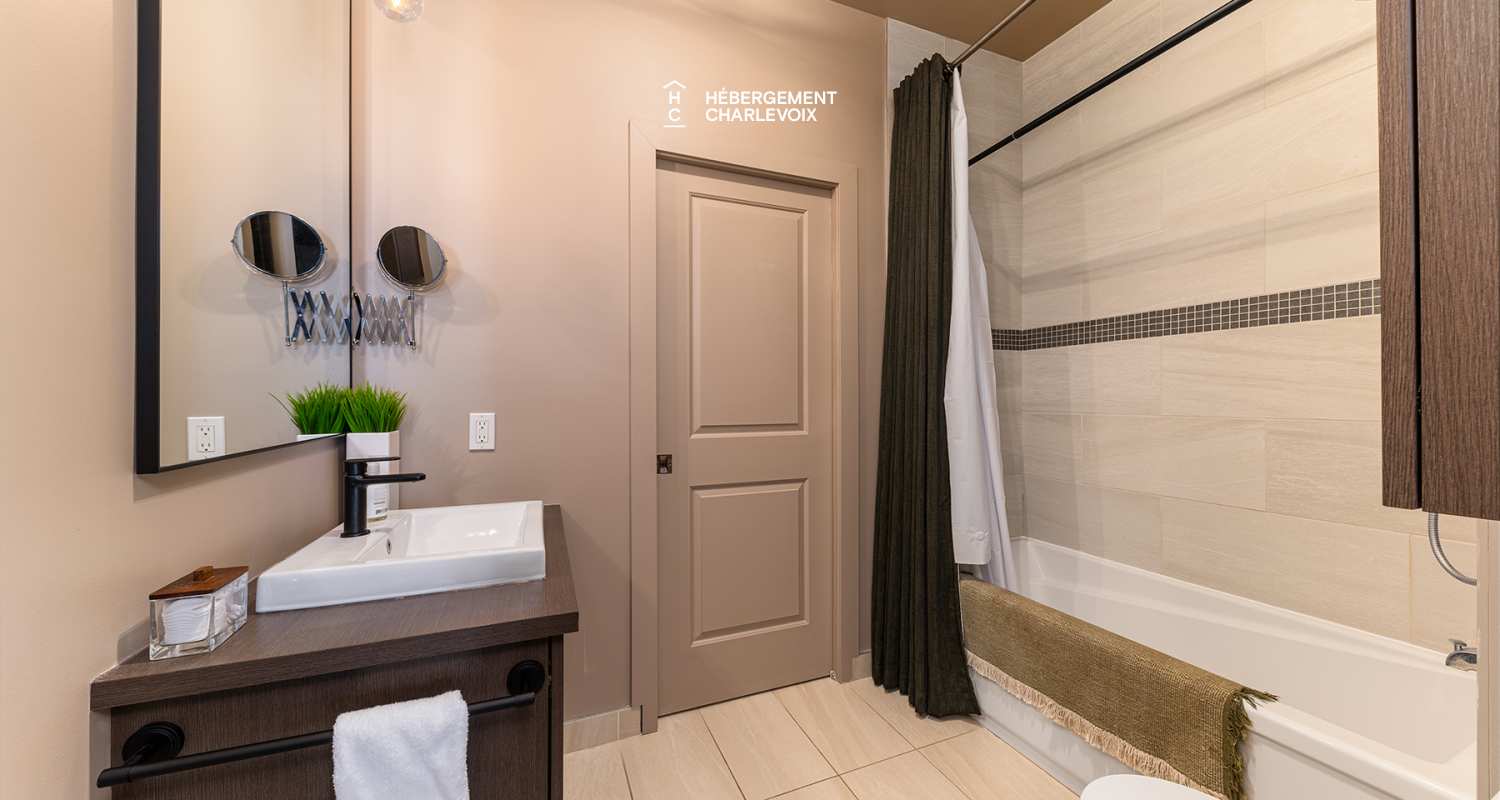 PAN-93 - The beauty of Charlevoix's landscapes