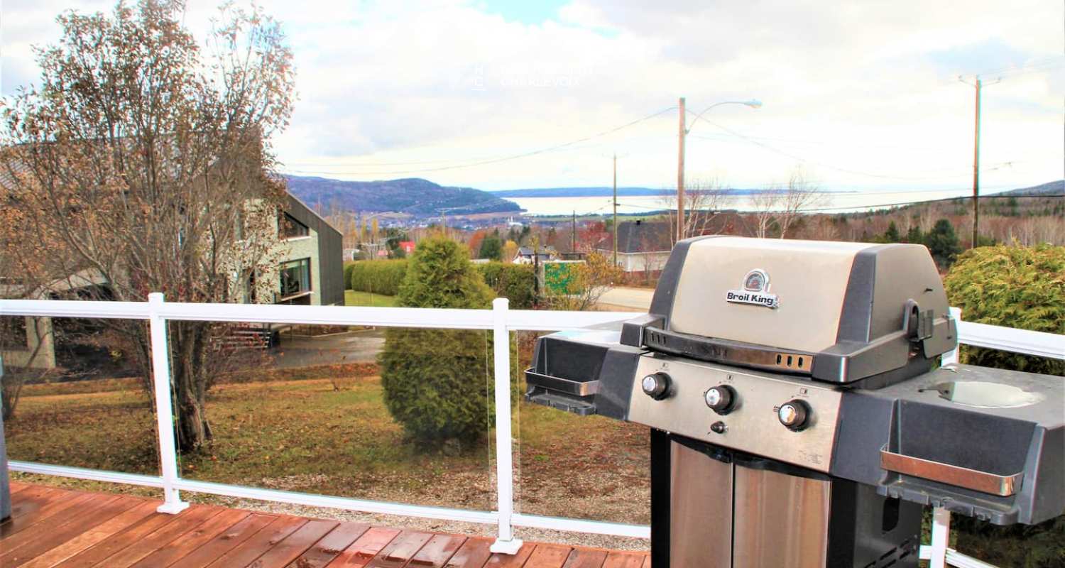PHA-206 - wow! Charming cottage with a view of Baie-Saint-Paul!