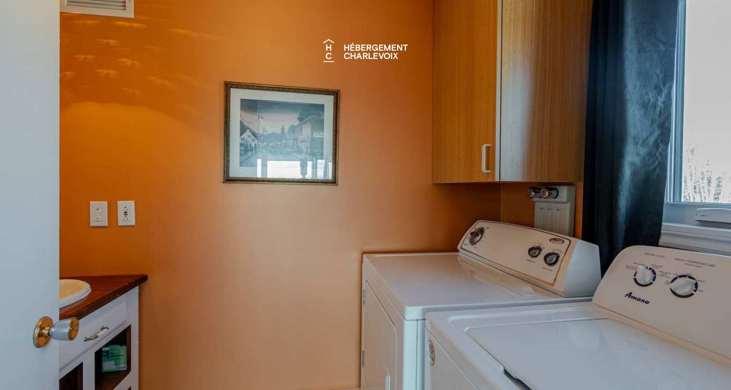 PHA-206 - wow! Charming cottage with a view of Baie-Saint-Paul!