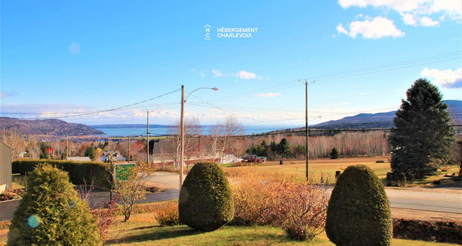 PHA-206 - wow! Charming cottage with a view of Baie-Saint-Paul!