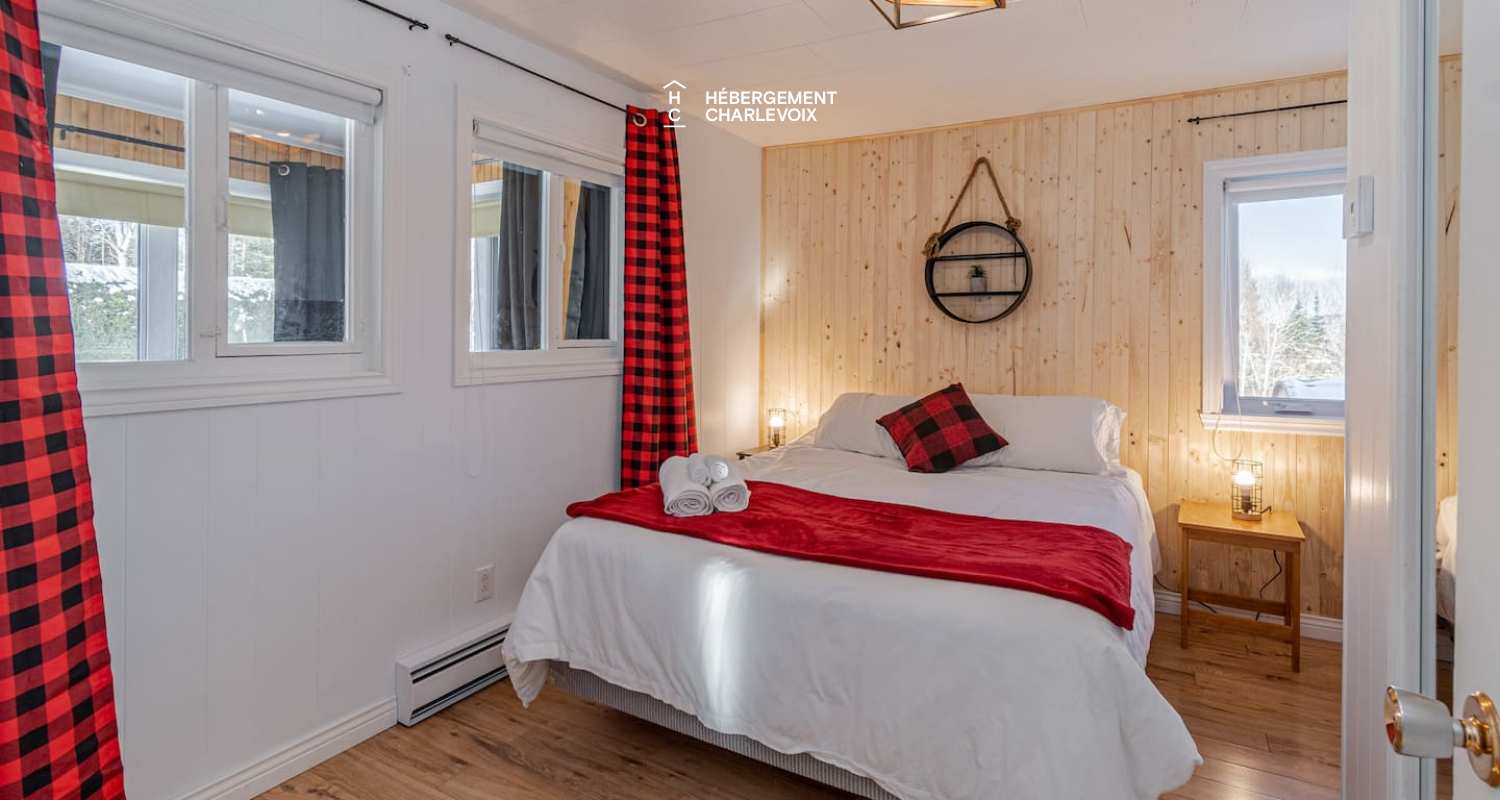 PHA-206 - wow! Charming cottage with a view of Baie-Saint-Paul!