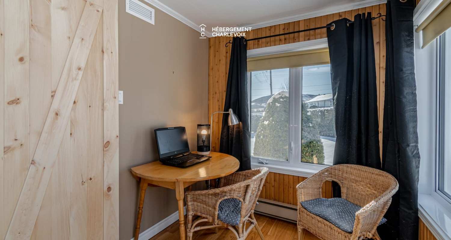 PHA-206 - wow! Charming cottage with a view of Baie-Saint-Paul!