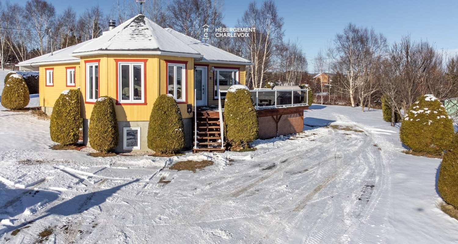 PHA-206 - wow! Charming cottage with a view of Baie-Saint-Paul!