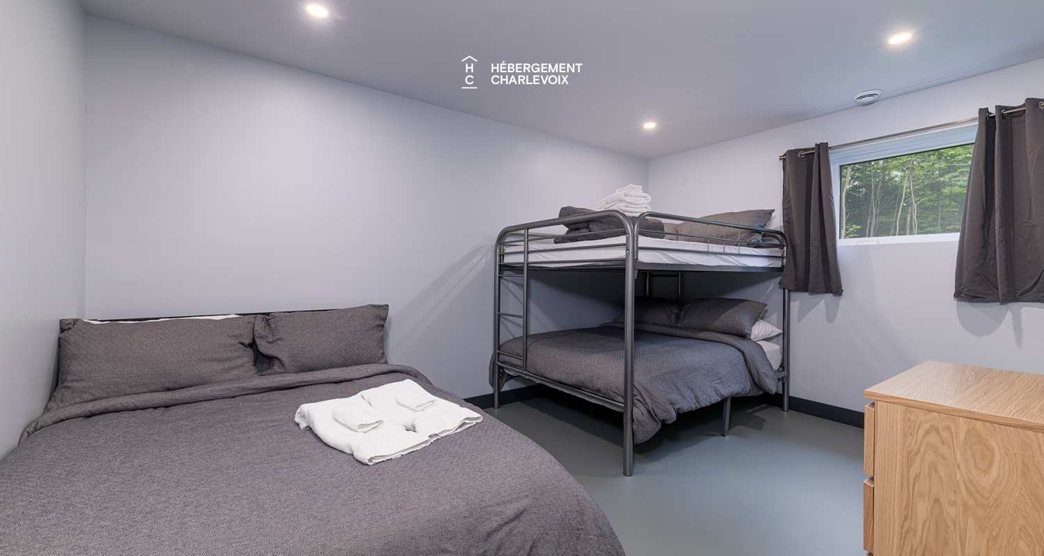 PHE-222 - Superbe chalet moderne et invitant!