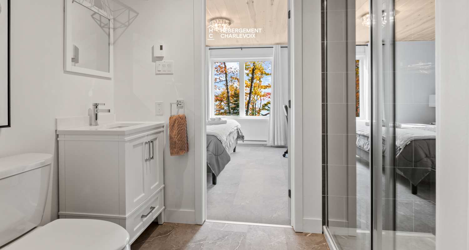 ROC-40 - Chalet neuf avec look contemporain avec vue sur le fleuve !