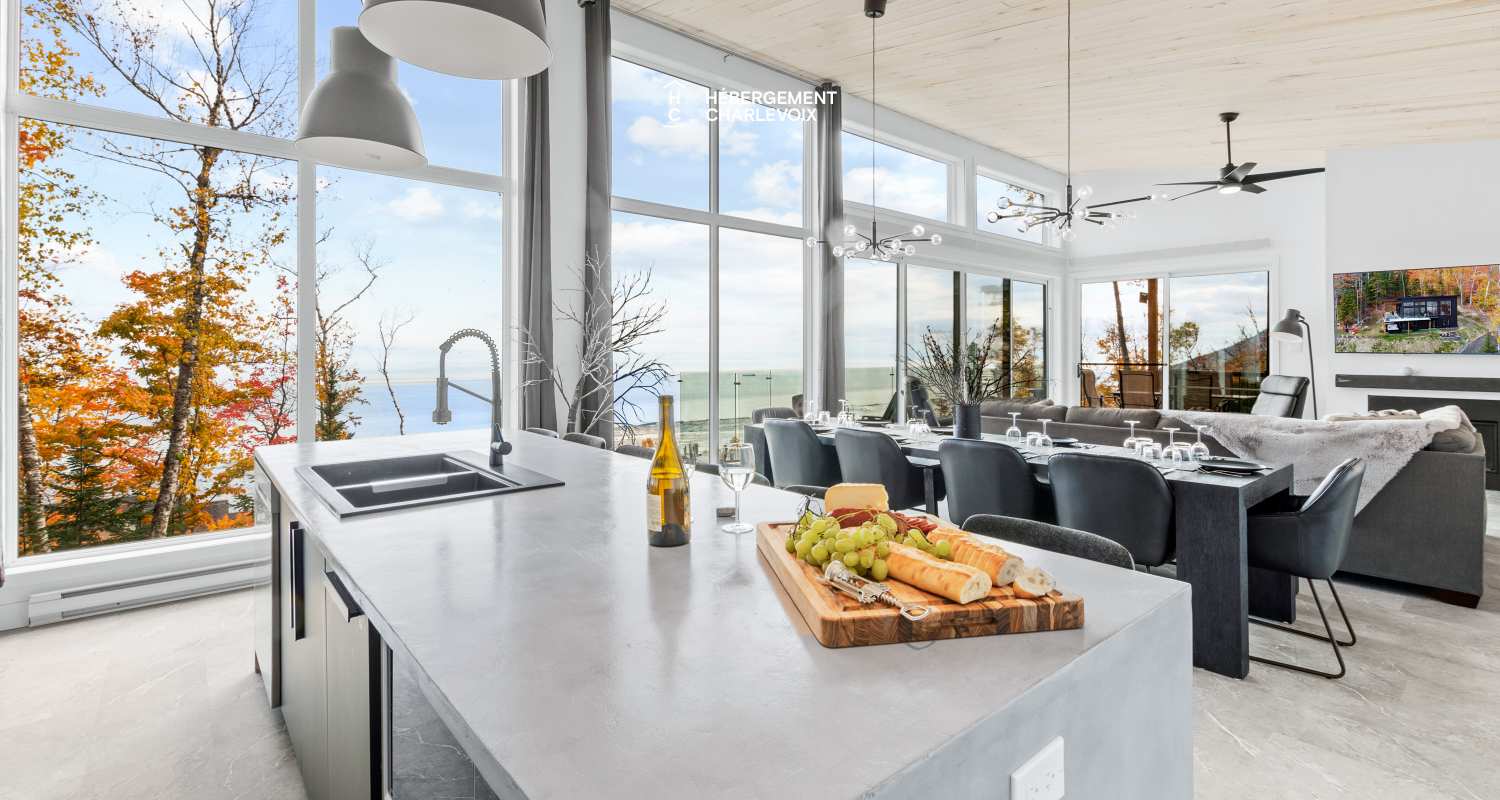 ROC-40 - Chalet neuf avec look contemporain avec vue sur le fleuve !