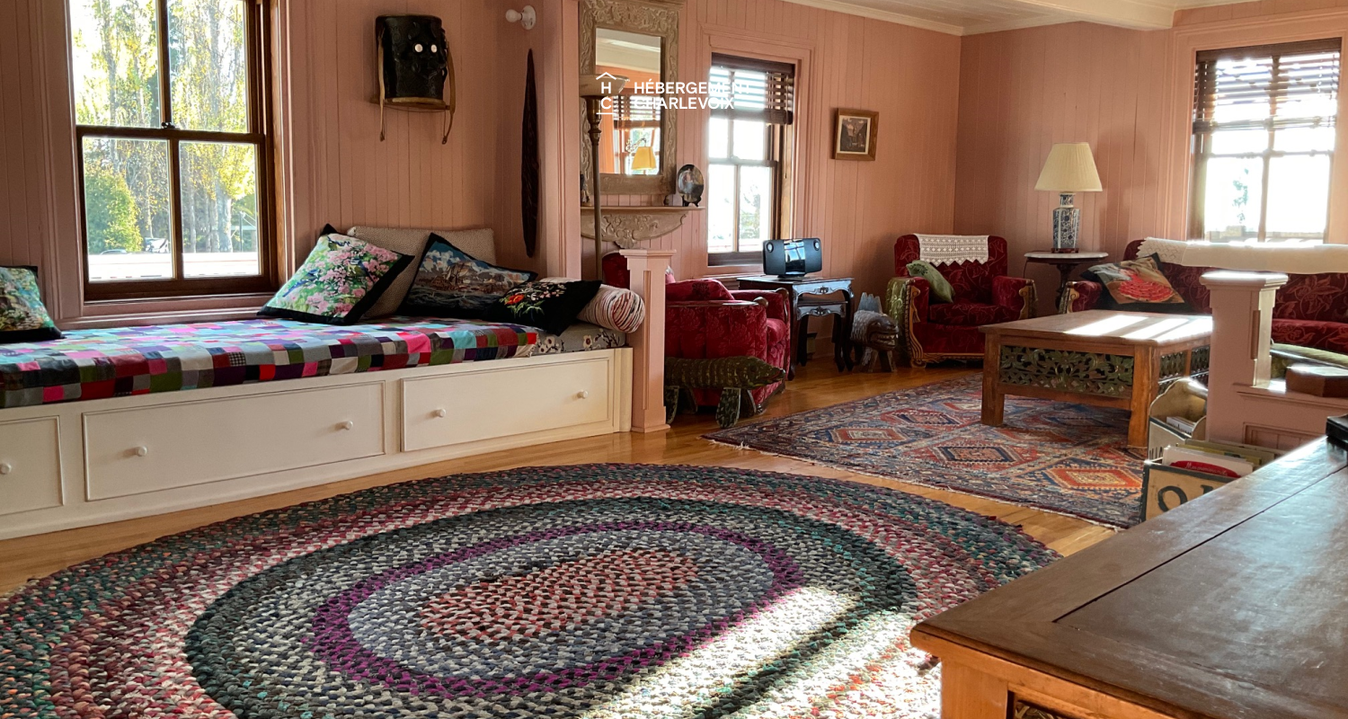 ROU-330 - À chaque objet son histoire