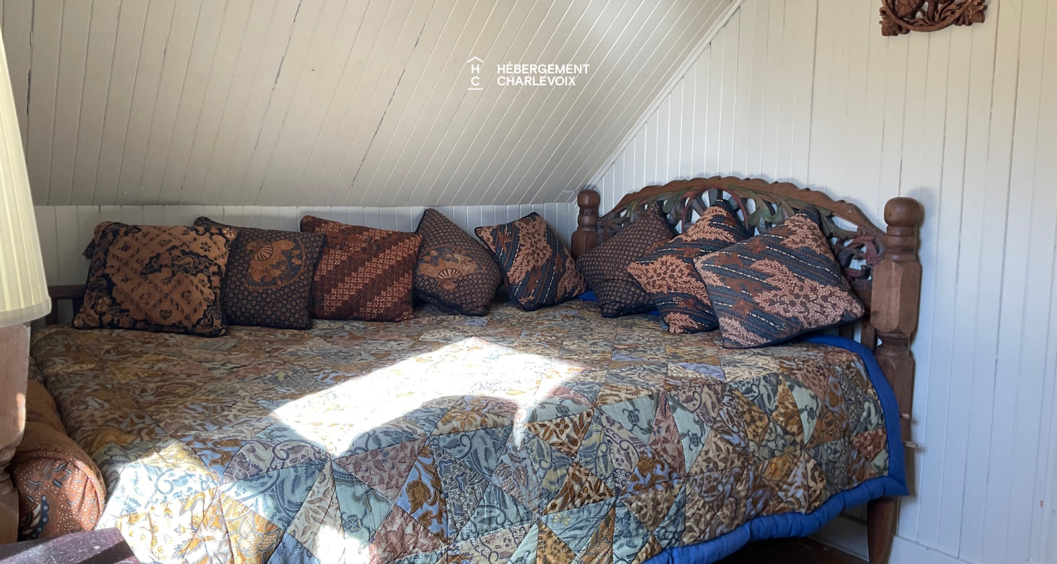 ROU-330 - À chaque objet son histoire