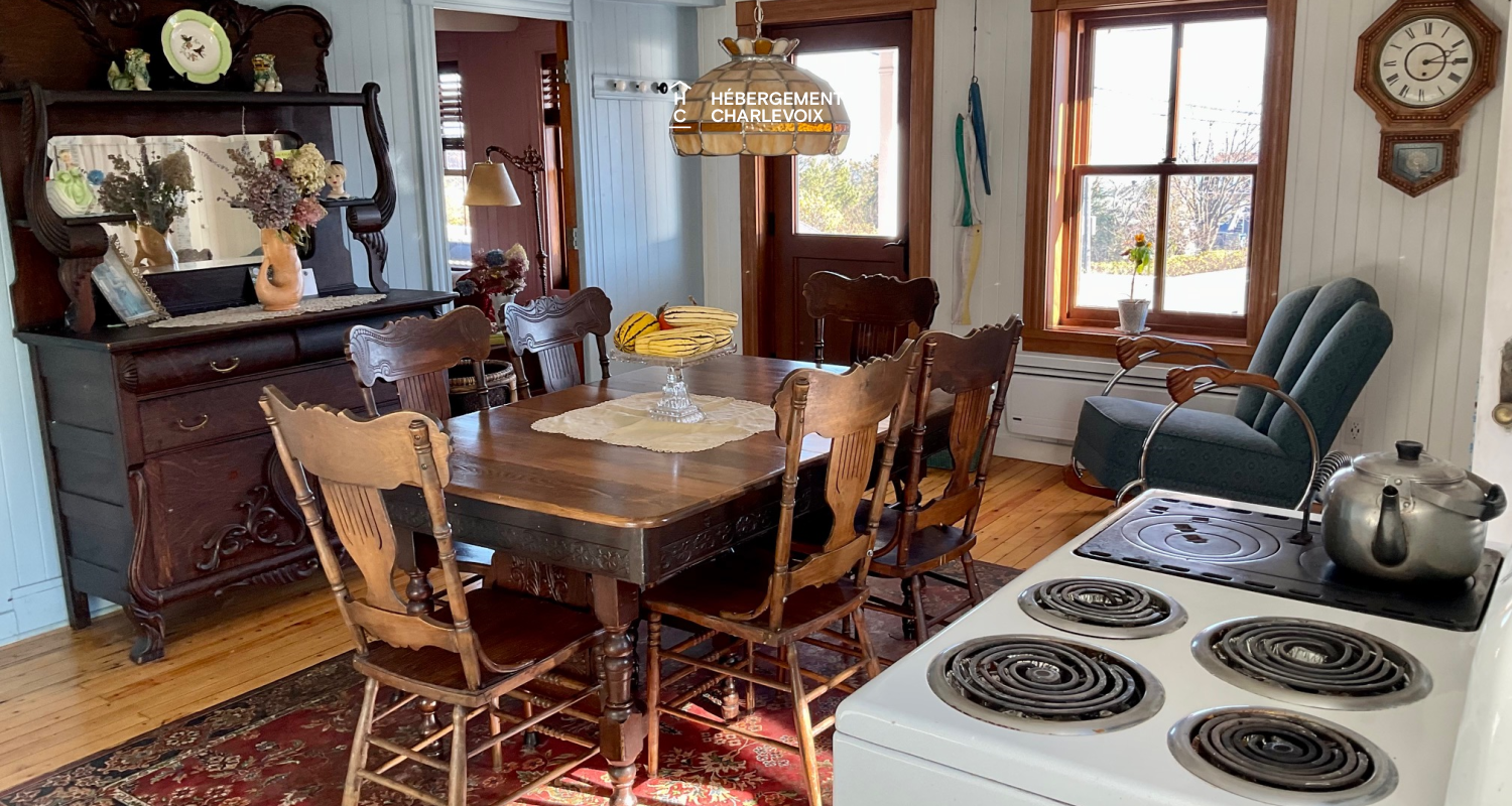 ROU-330 - À chaque objet son histoire