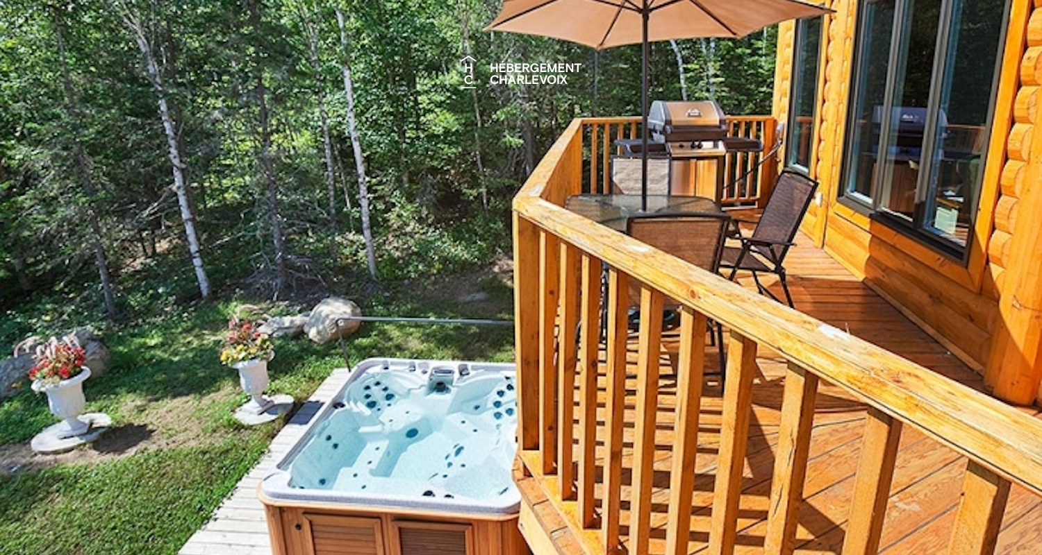 RUS-42 - Chalet en bois rond propice à la détente!