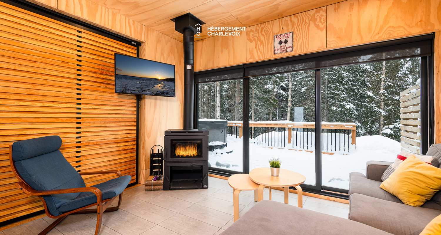 Refuge-17-A - Tini-house at the top the Massif