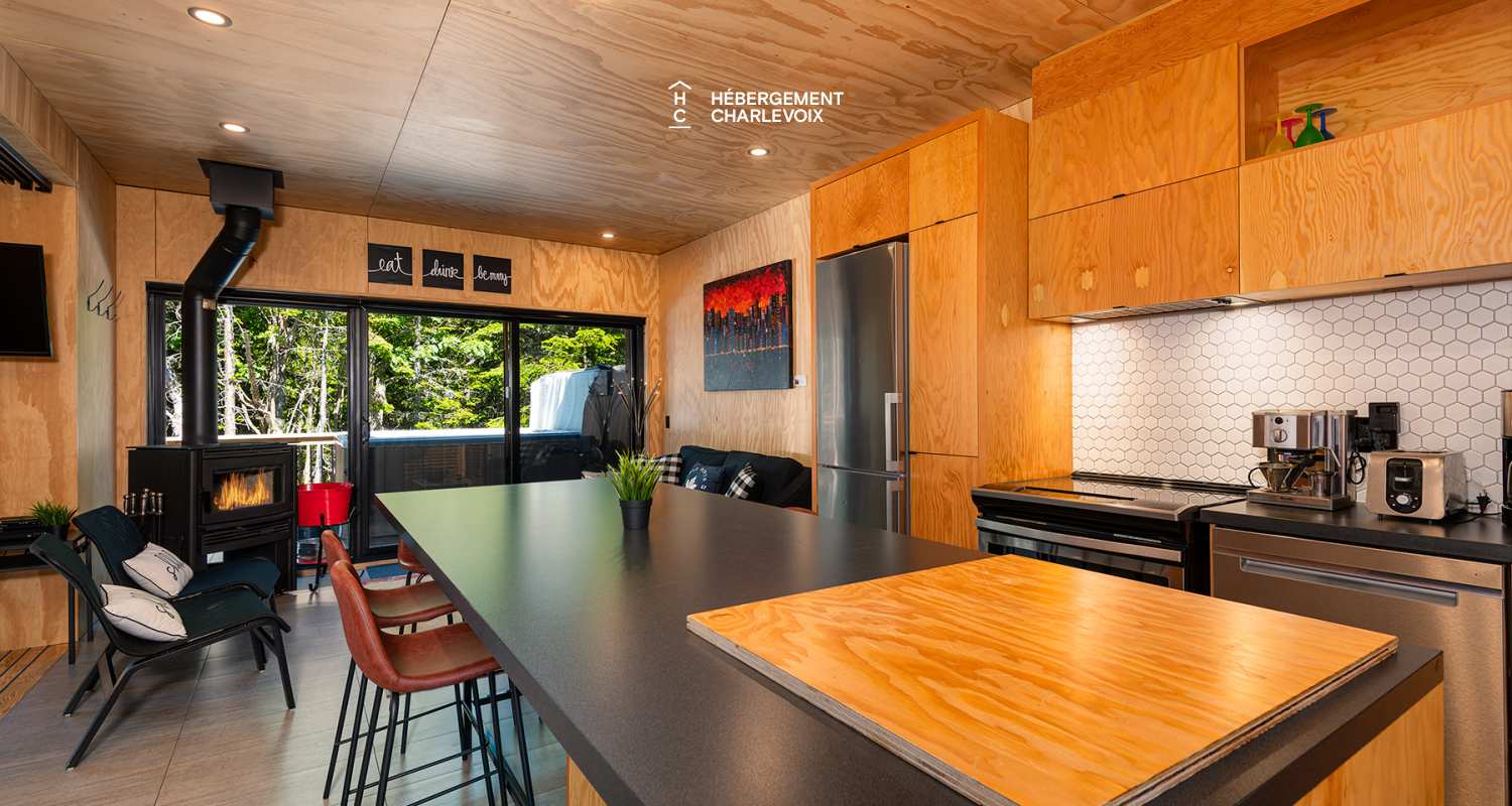 Refuge-4-A - Tini-house at the top the Massif