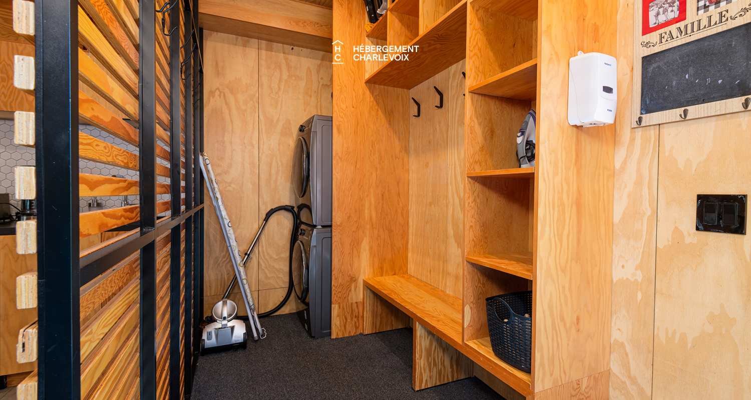 Refuge-4-A - Tini-house at the top the Massif