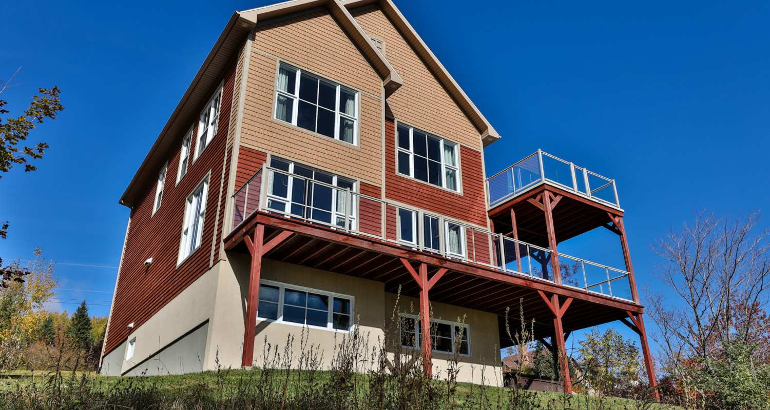 Chalet à louer OPUS 121H PetiteRivièreSaintFrançois