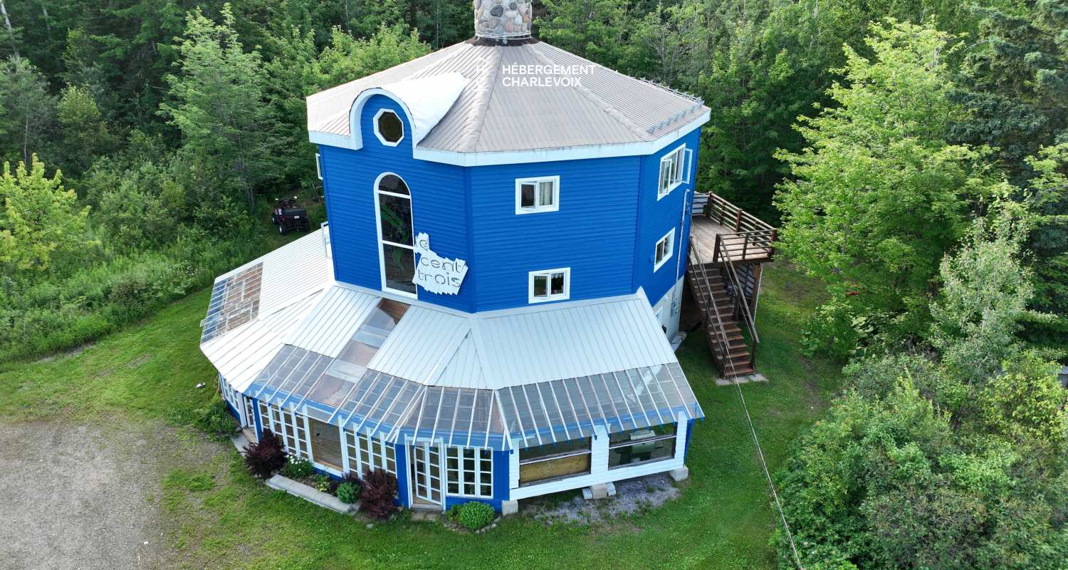 UNI-103 - Unique de par son architecture