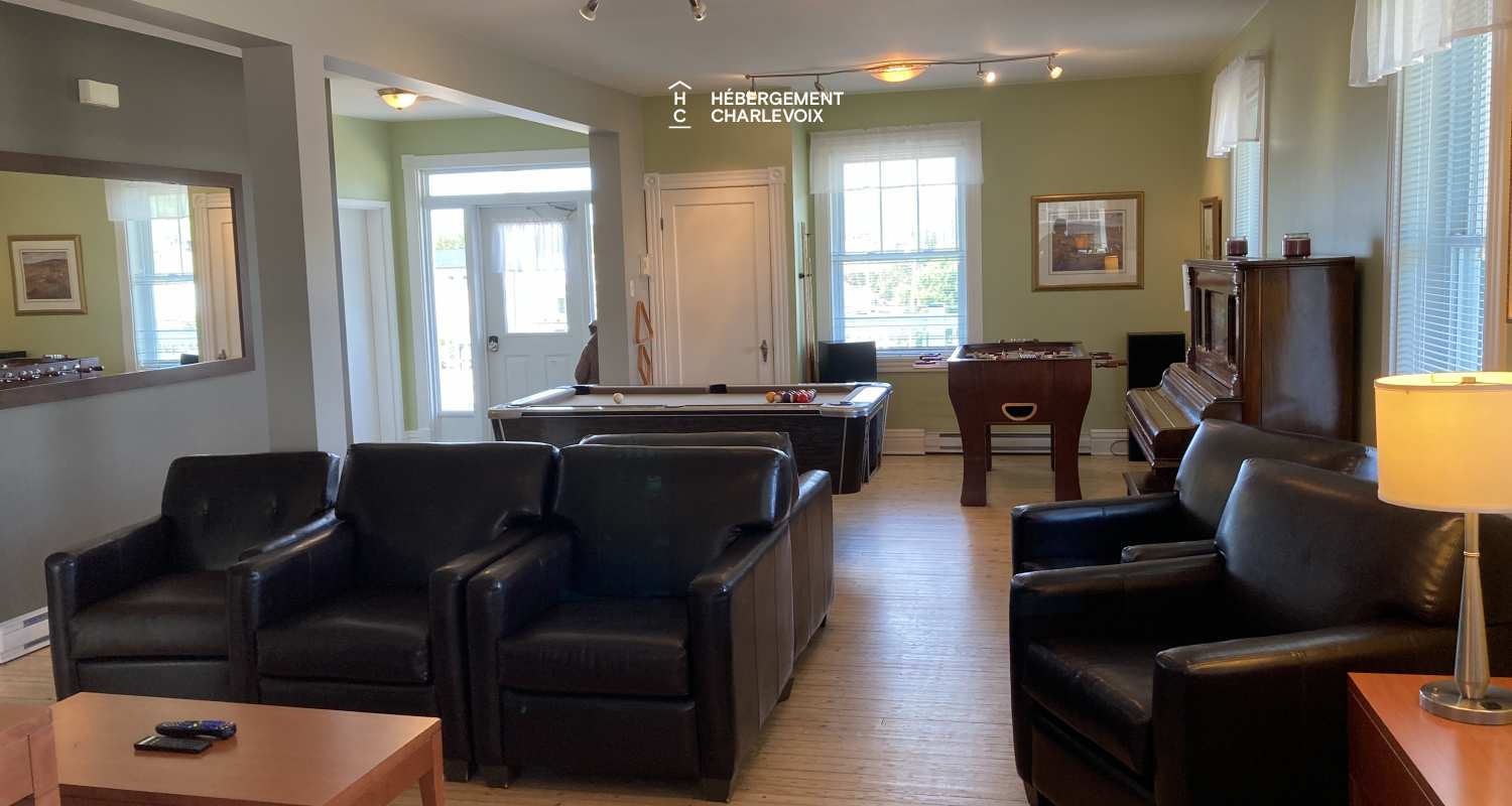 VEN-97 - Welcome to the presbytery of St-Aimé des Lacs in Charlevoix, 10 minutes from the renowned restaurant BOOTLEGGER.