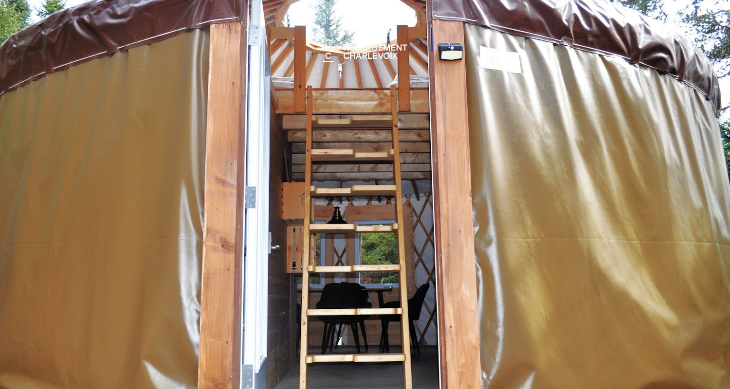 EXP-135-2 - Vivez le mariage parfait entre nature et confort!