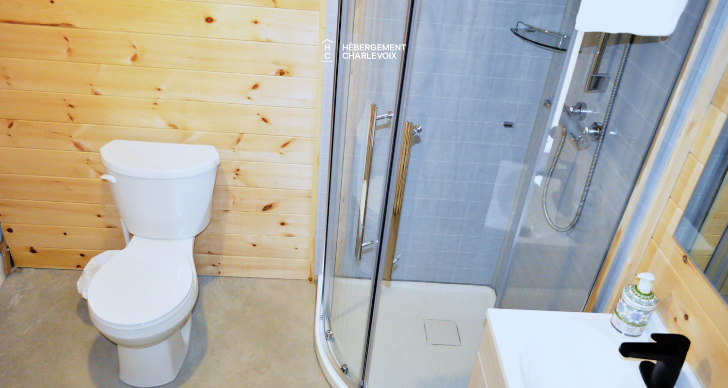 EXP-135-2 - Vivez le mariage parfait entre nature et confort!