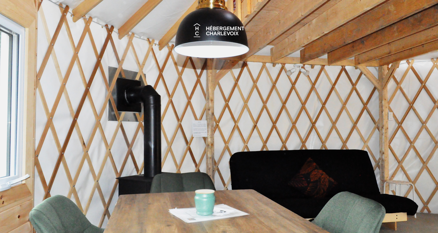 EXP-135-2 - Vivez le mariage parfait entre nature et confort!