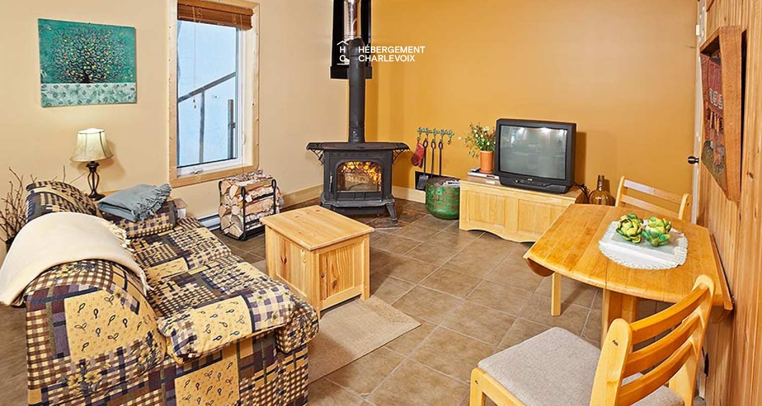 CAR-30 - Charming apartment in Baie-St-Paul.