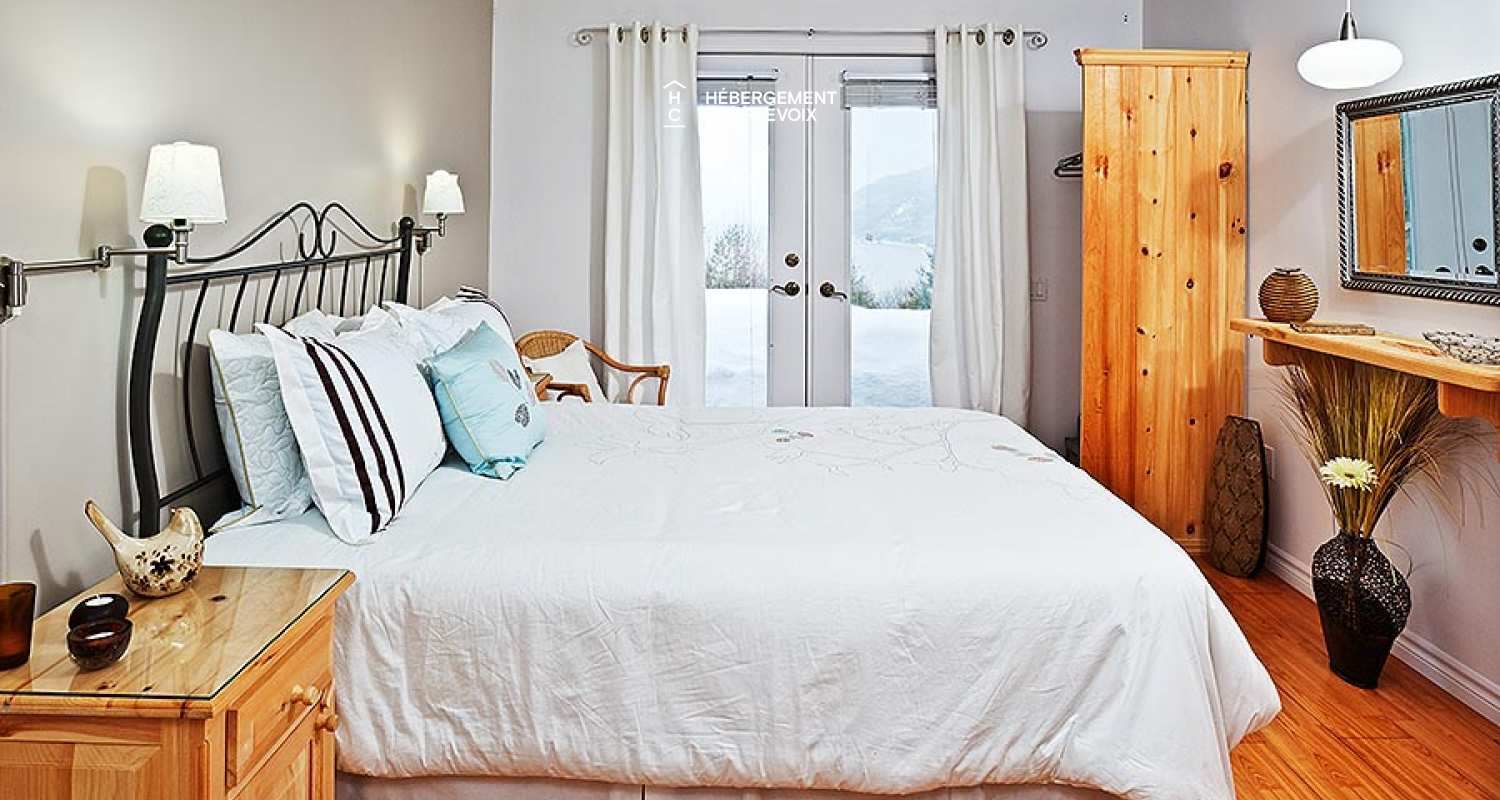 CAR-30 - Charming apartment in Baie-St-Paul.