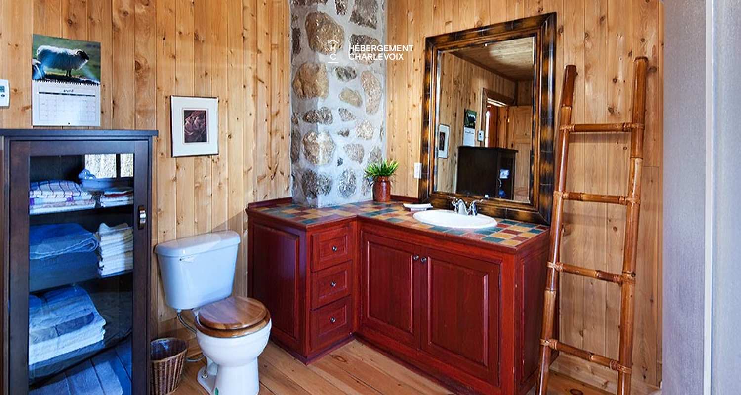 BEL-3 - Charmant chalet d'autrefois au coeur de l'arrière-pays de Charlevoix