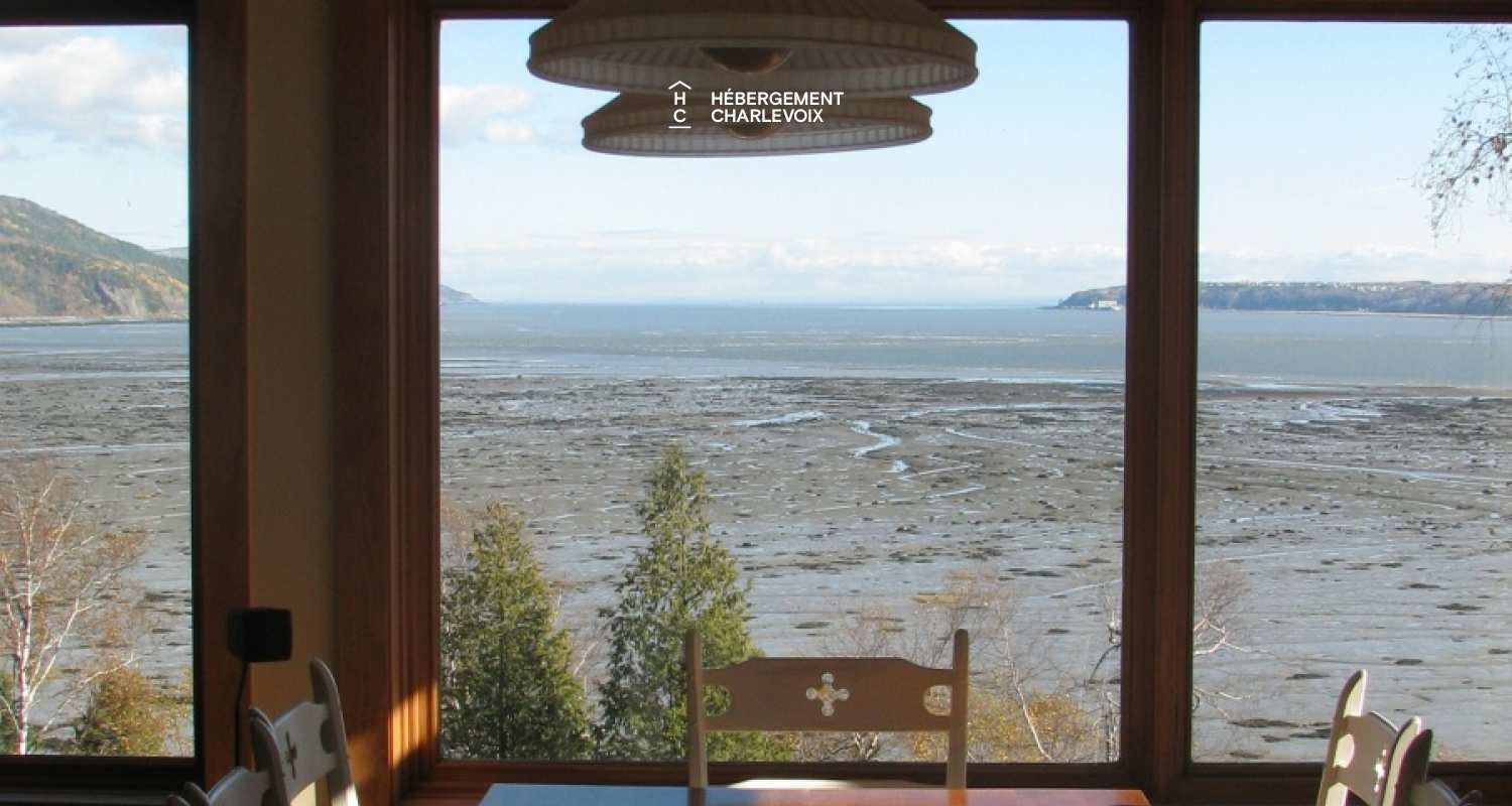 ECH-249 - De grandes fenêtres donnant sur la rive