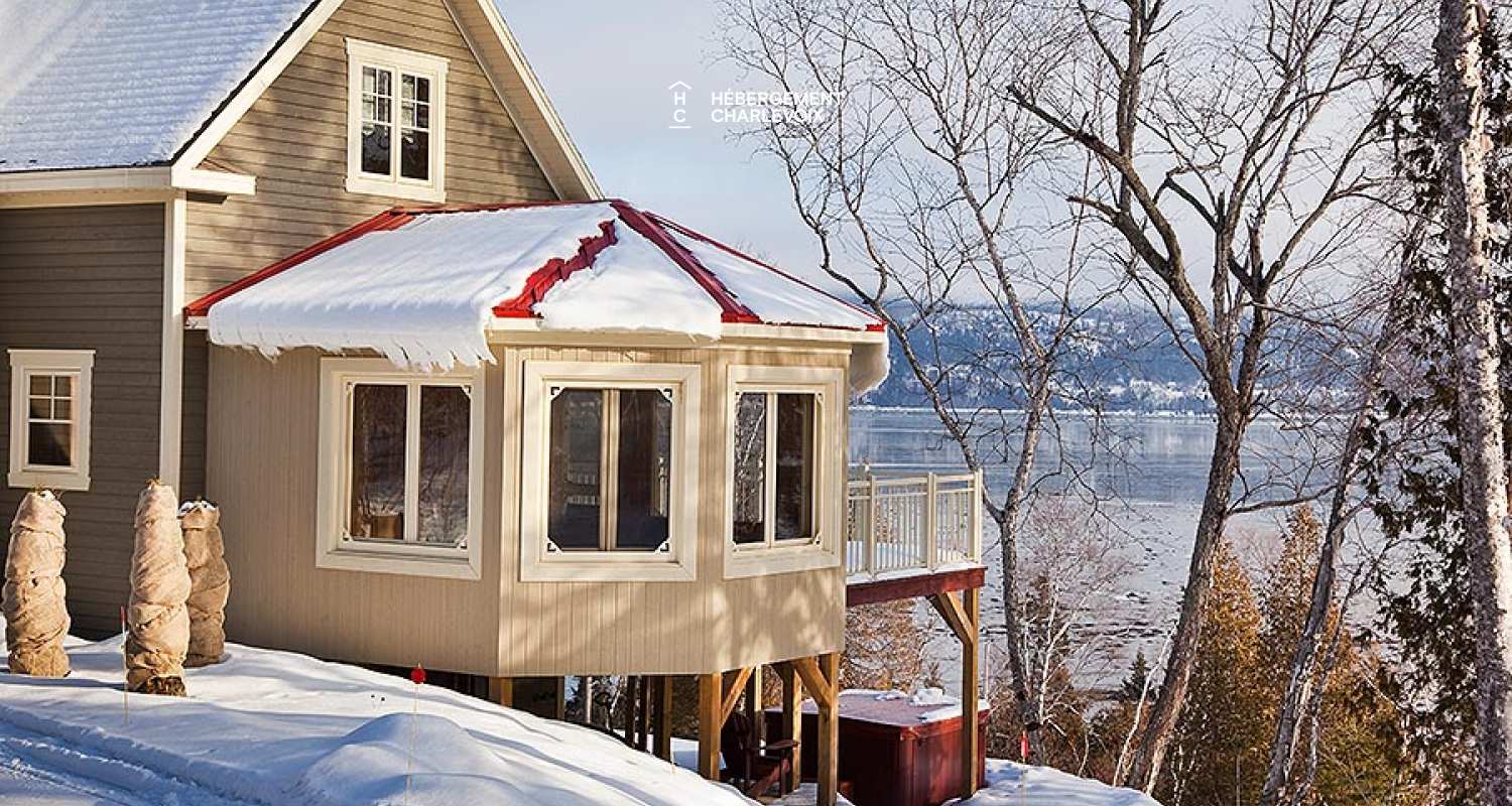 ECH-249 - De grandes fenêtres donnant sur la rive