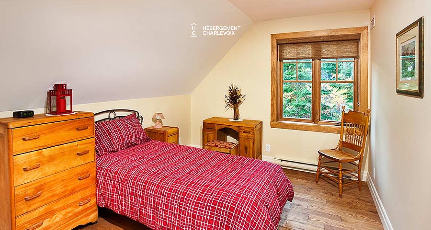 ECH-249 - De grandes fenêtres donnant sur la rive