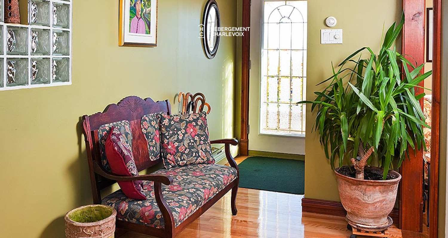 ADE-440 - Résidence confortable à deux pas du fleuve St-Laurent et du Domaine Forget.