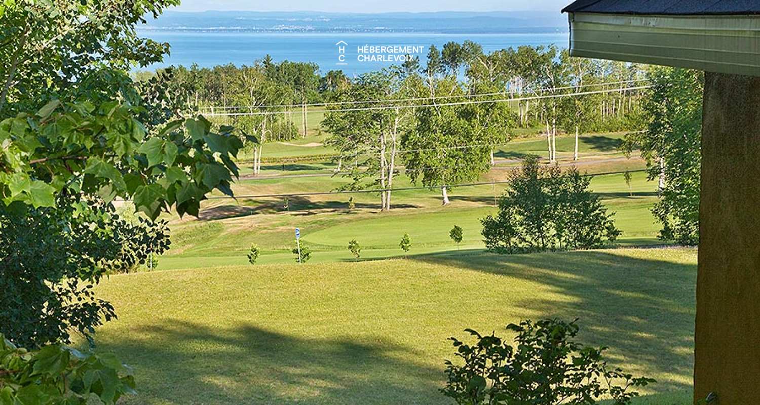 JAU-1060 - Typical bucolic house of Charlevoix