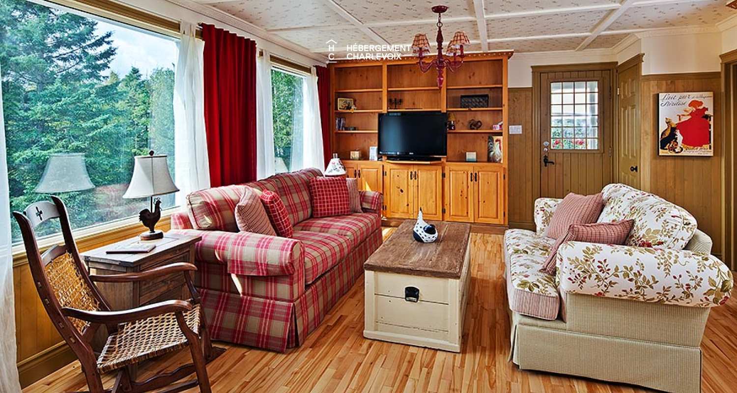 COU-85 - Coquette maison dans les hauteurs de Charlevoix