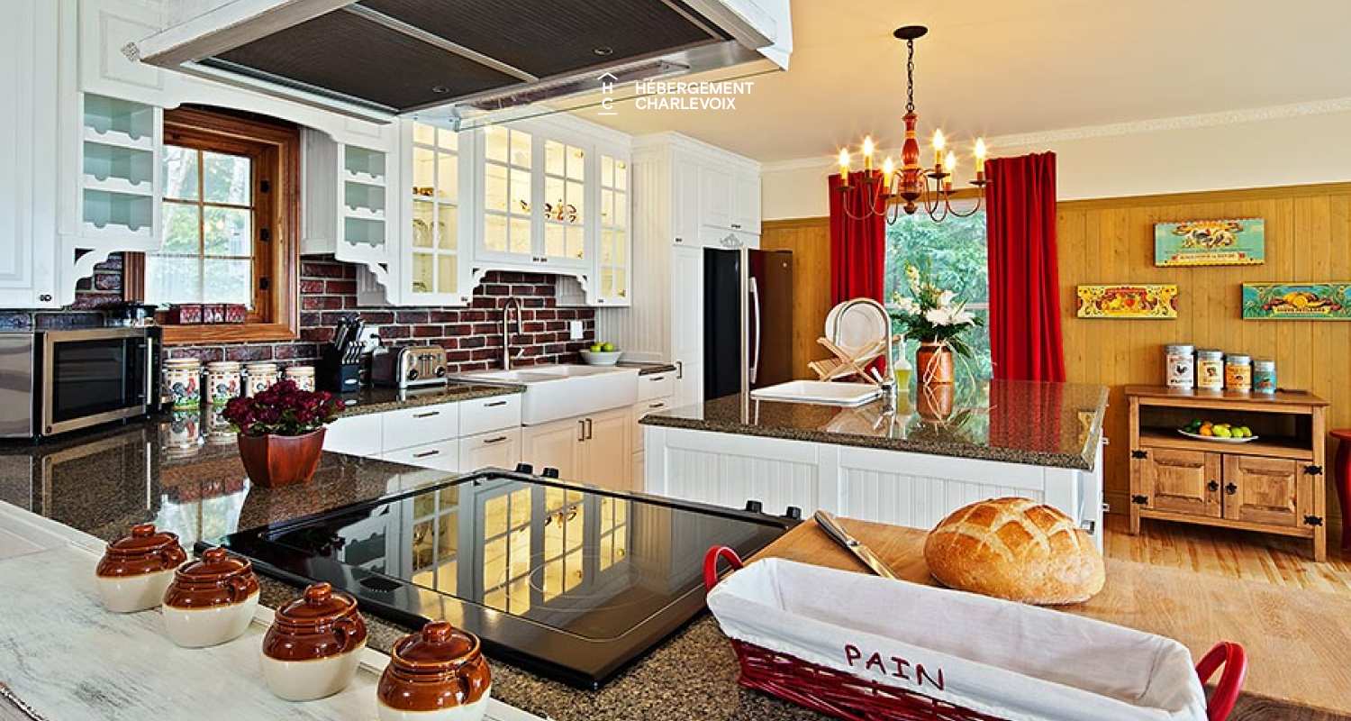 COU-85 - Coquette maison dans les hauteurs de Charlevoix