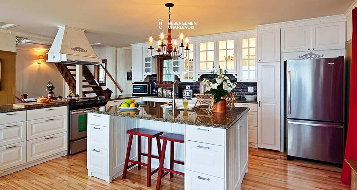COU-85 - Coquette maison dans les hauteurs de Charlevoix