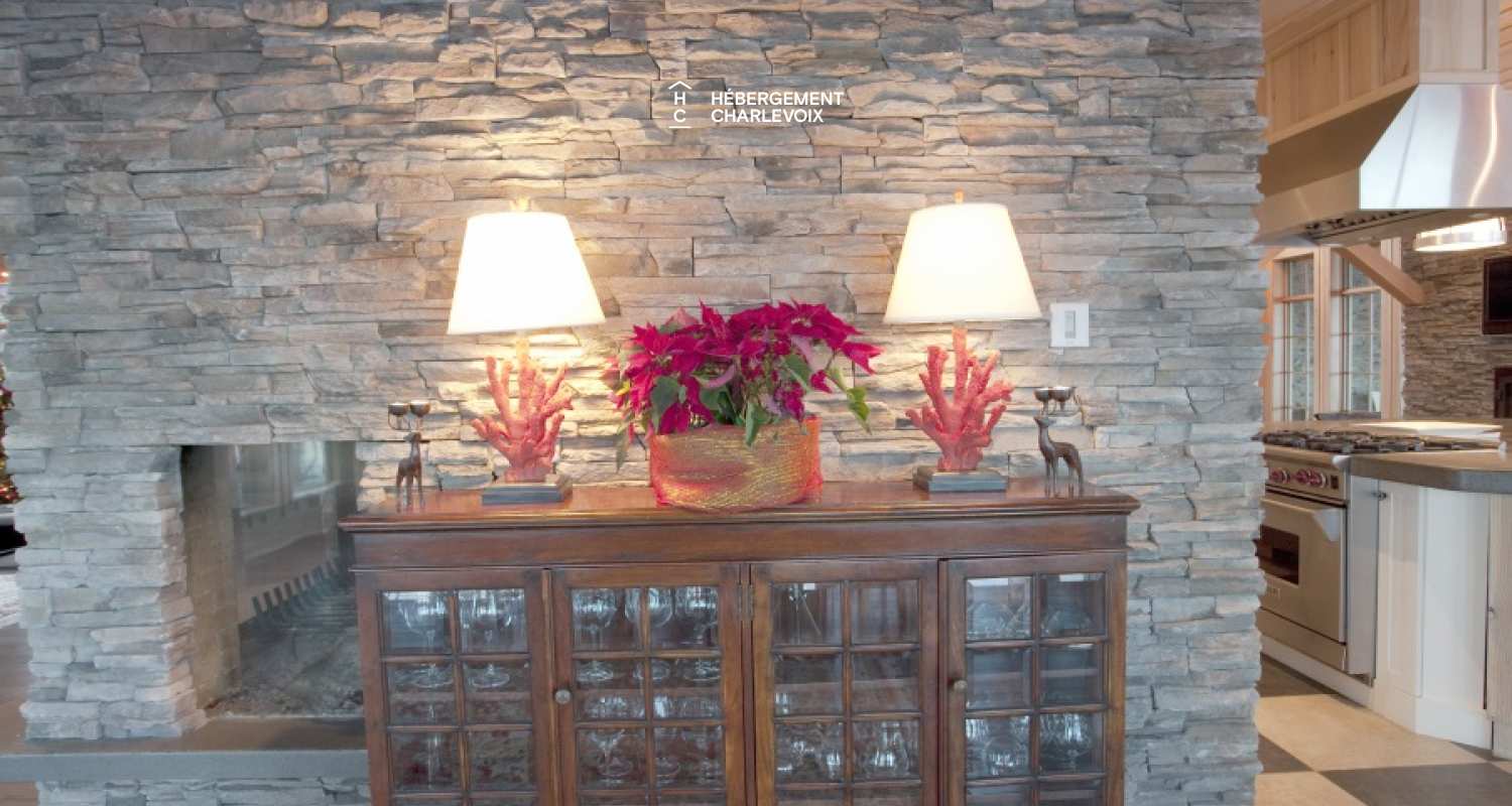 MAR-45 - Prestigieuse villa de 6000 pieds carrés