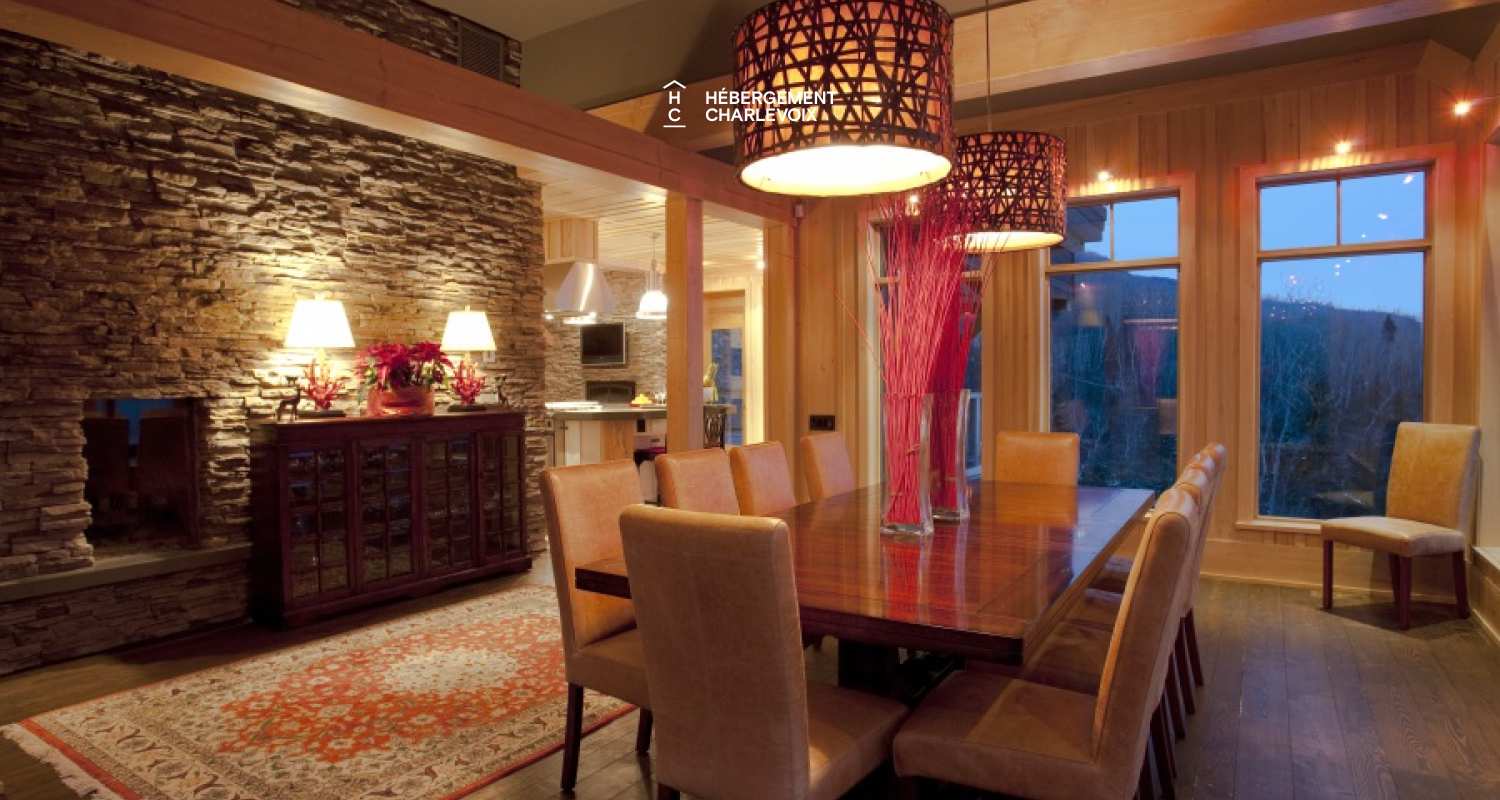 MAR-45 - Prestigieuse villa de 6000 pieds carrés