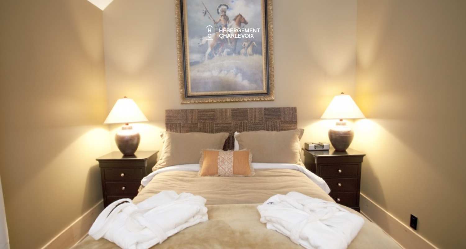 MAR-45 - Prestigieuse villa de 6000 pieds carrés