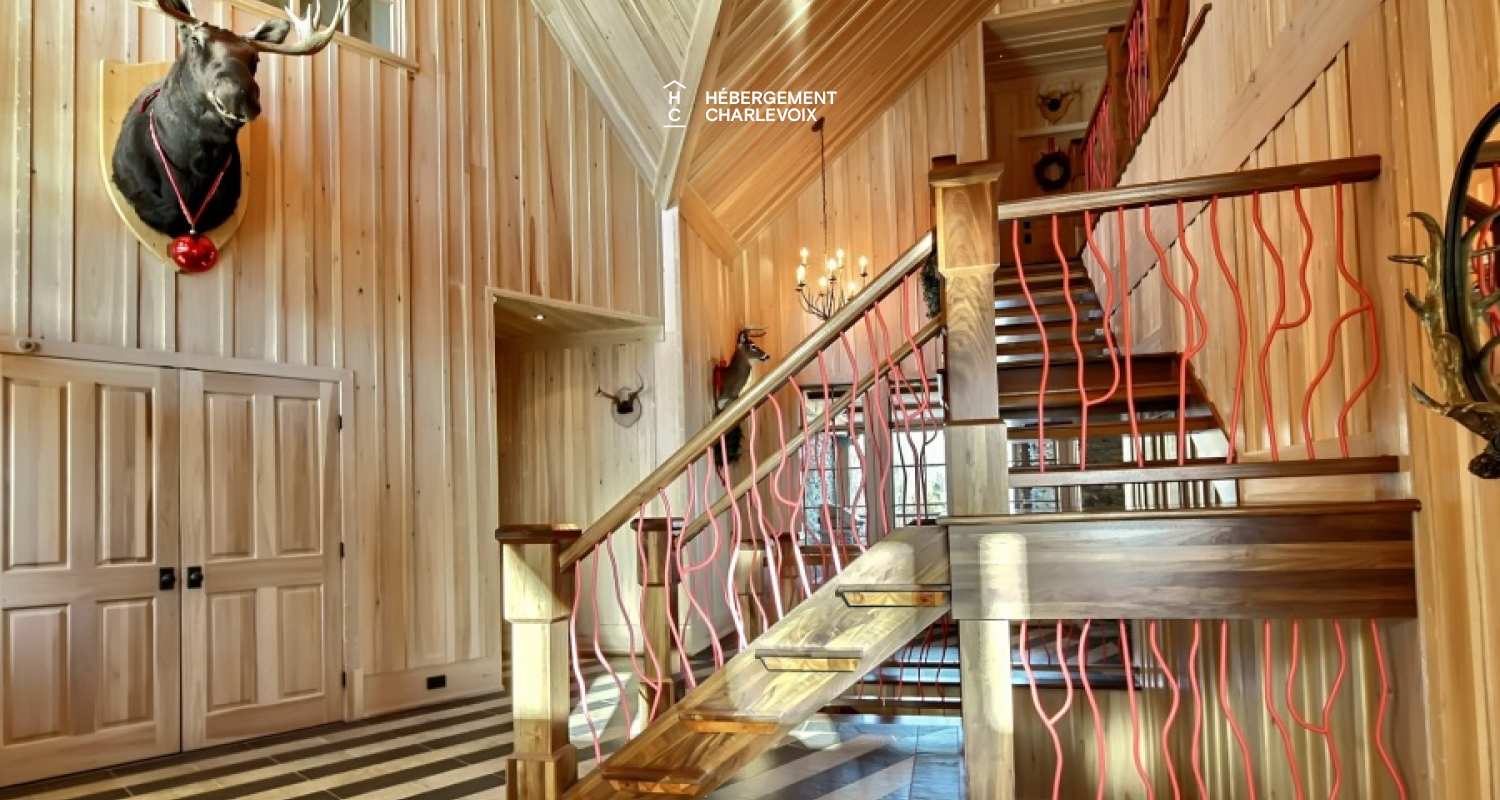 MAR-45 - Prestigieuse villa de 6000 pieds carrés