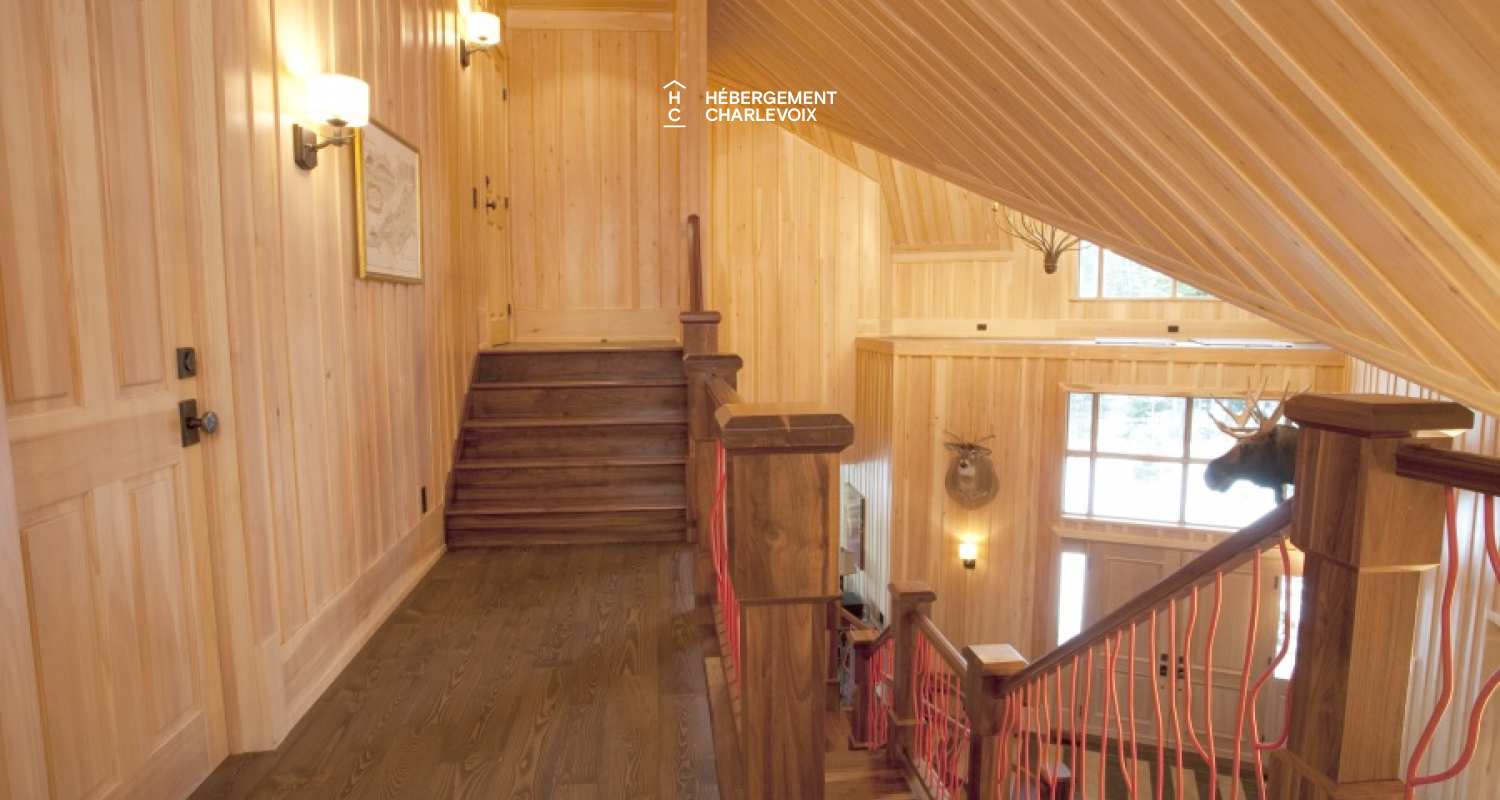 MAR-45 - Prestigieuse villa de 6000 pieds carrés