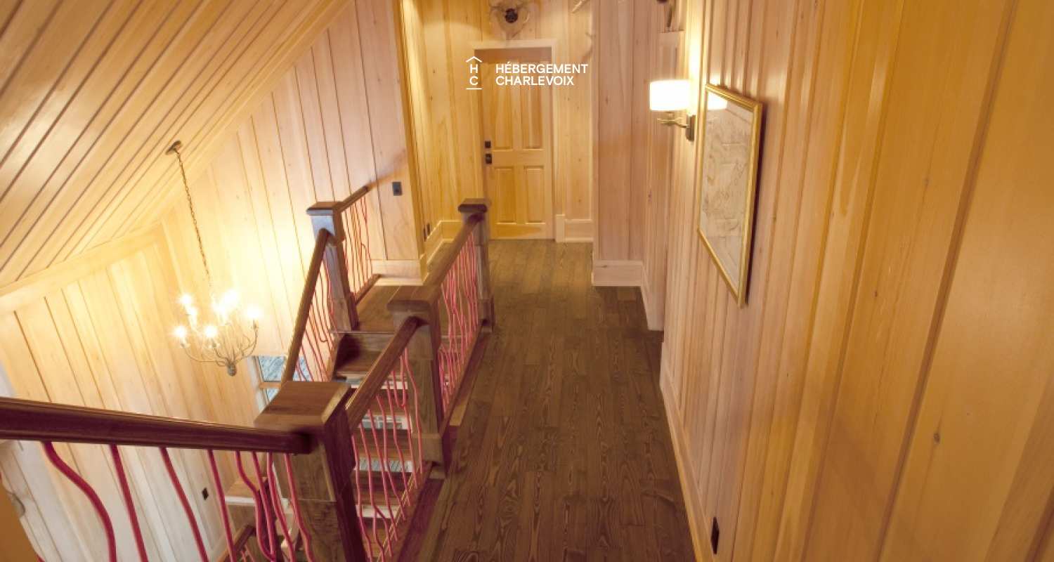 MAR-45 - Prestigieuse villa de 6000 pieds carrés