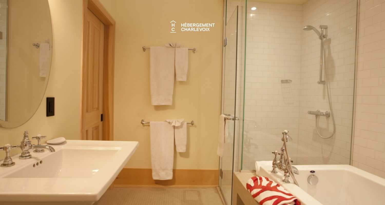 MAR-45 - Prestigieuse villa de 6000 pieds carrés