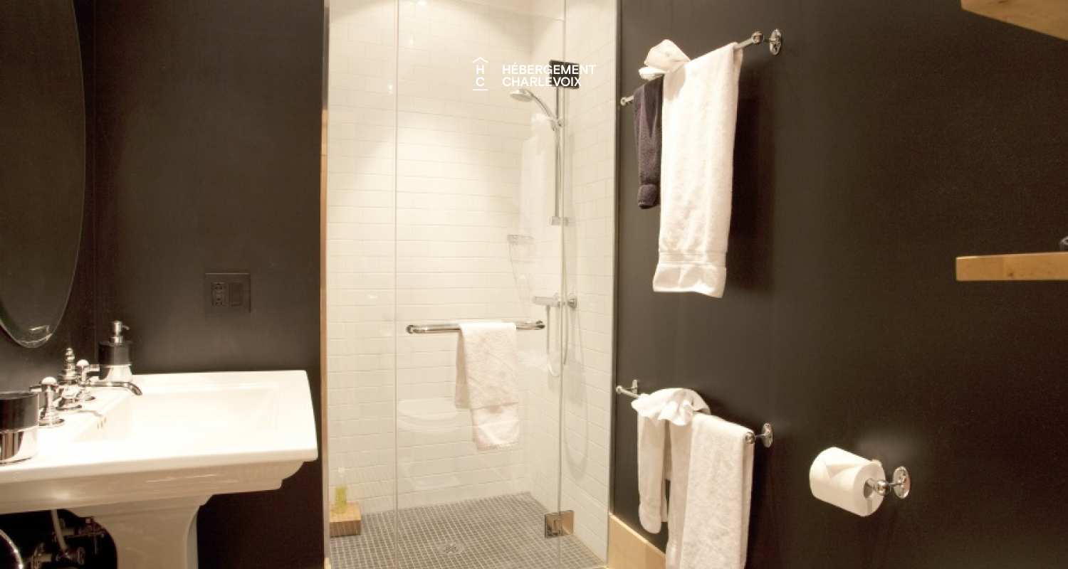 MAR-45 - Prestigieuse villa de 6000 pieds carrés