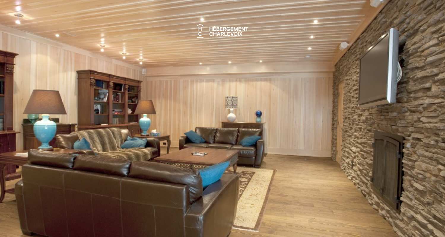 MAR-45 - Prestigieuse villa de 6000 pieds carrés