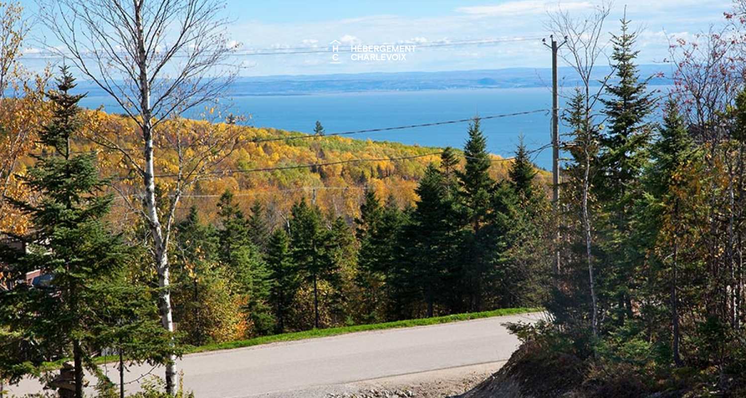 BEL-38 - Une résidence chaleureuse avec vue