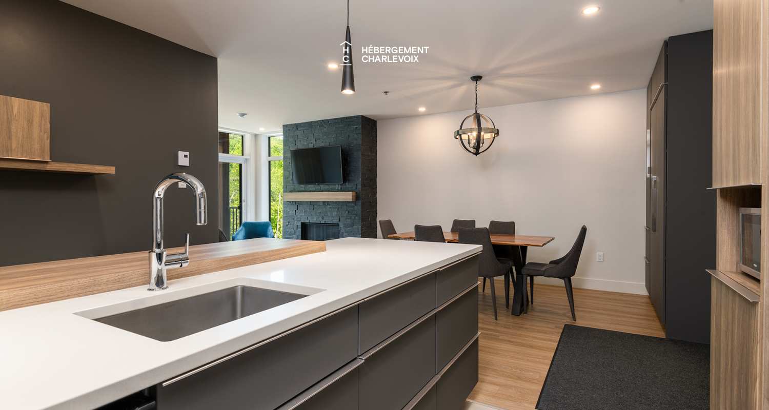 Cache 3 chambres, 1 lit King, 1 lit Queen, 2 lits simples superposés, 1 divan-lit - unité de coin - 1 à 8 personnes - 