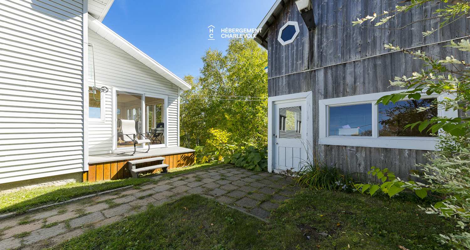 CIE-1 - Breathtaking view of river and mountains from the bedroom