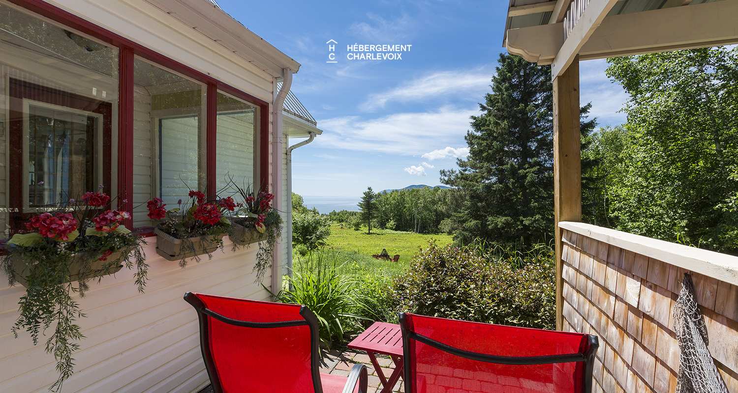 COU-85 - Coquette maison dans les hauteurs de Charlevoix