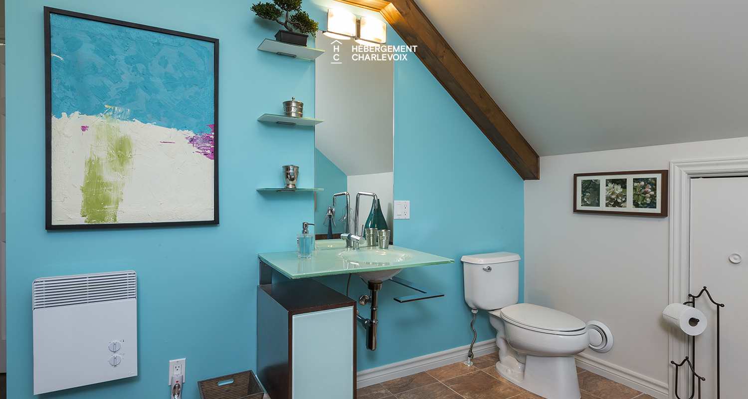 BAR-17 - An outside spa for the four seasons