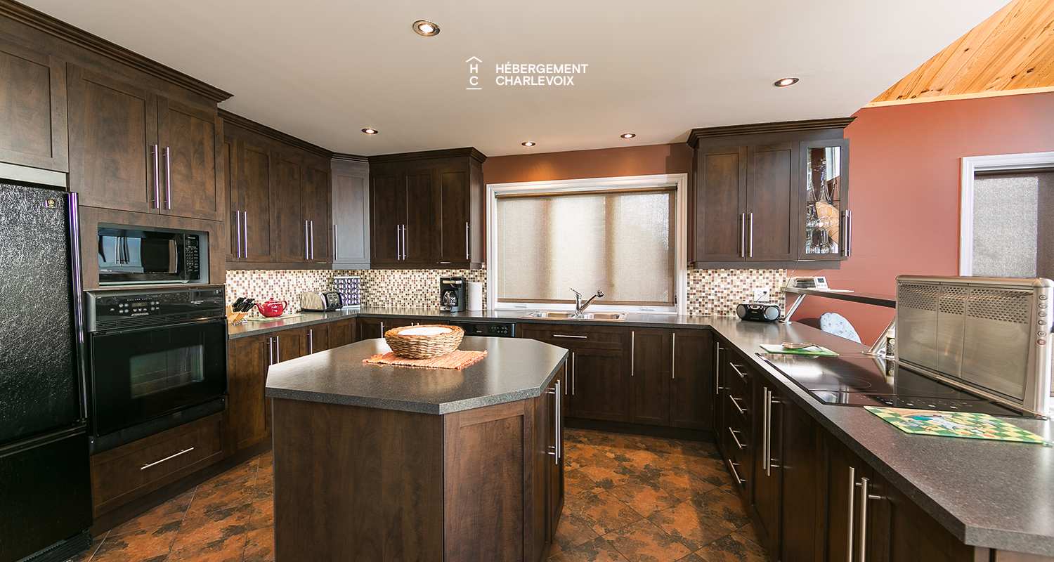 PEU-14 - Warm and modern residence ideally located