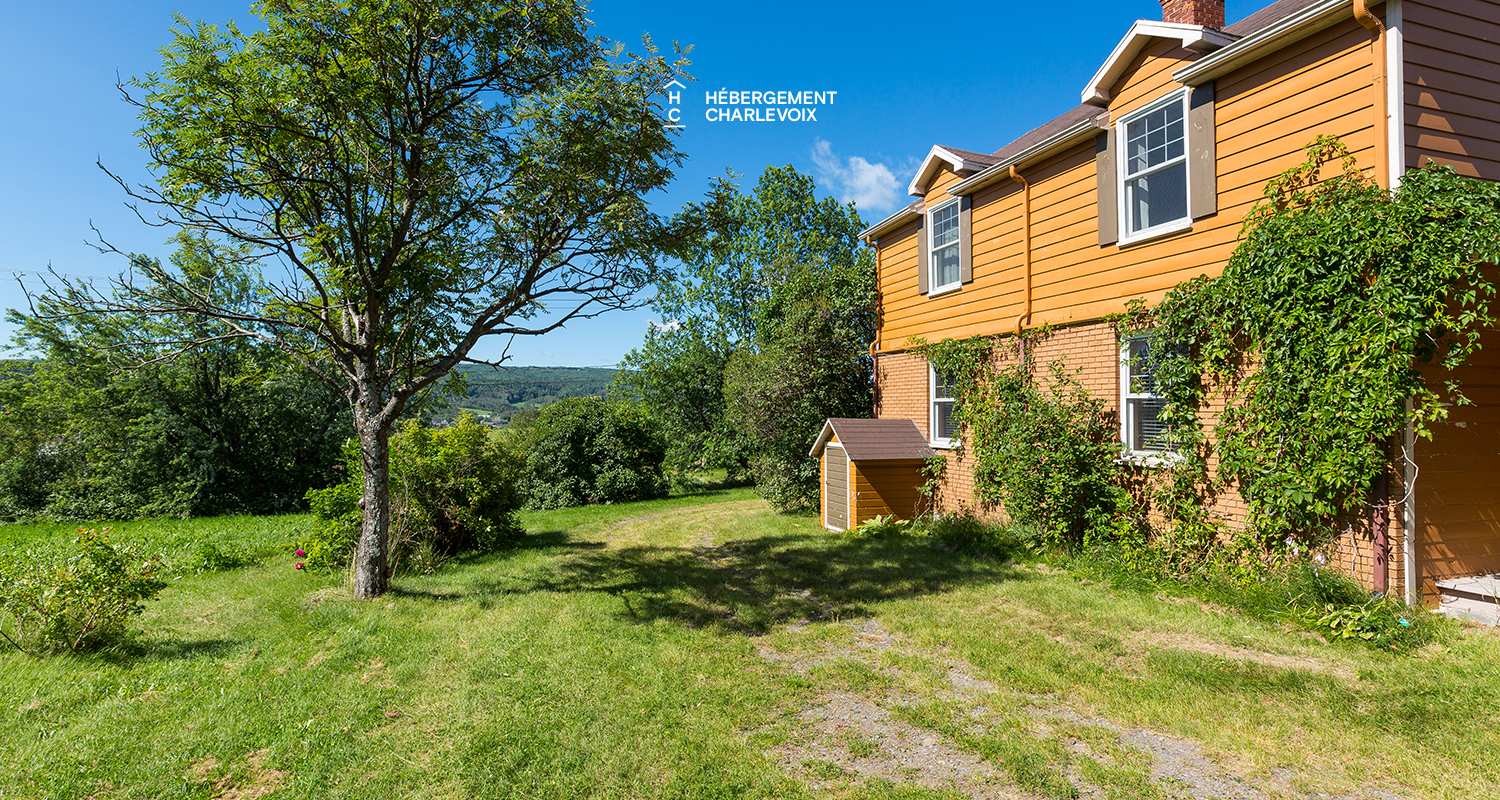 LAC-35 - Chalet avec cachet dans un environnement forestier